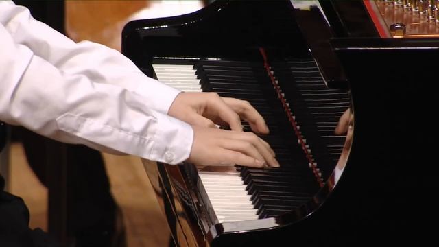 R.M. Bradshaw F. Chopin: Klavírny koncert č.2 f mol op.21 - Larghetto смотреть онлайн