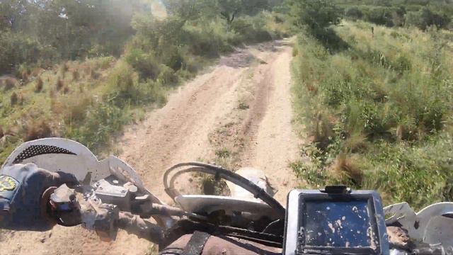 ENDURO EN VILLA LAS ROSAS Y NONO смотреть онлайн