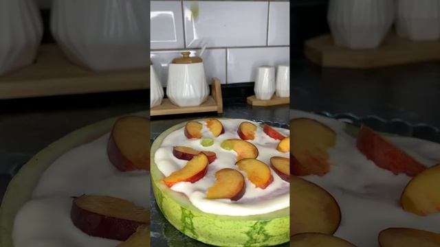 Пицца из арбуза смотреть онлайн