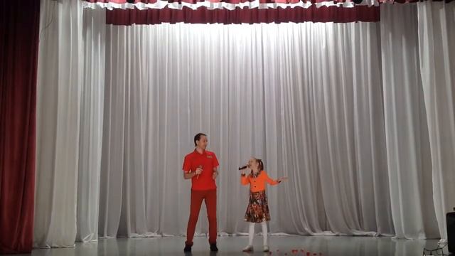 Мама, папа, я. Поет папа с дочкой. Сливка Анастасия и Дмитрий.