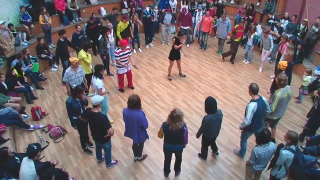 V1 Battle 2014. Charleston Workshop (Мастер-класс по Чарльстону). Ксения Пархатская