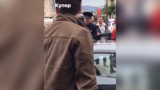 Брэдли Купера сняли с новой пассией смотреть онлайн