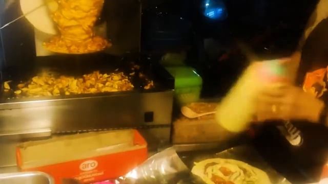 Шаурма(шаверма)- уличная еда в Тайланде. смотреть онлайн