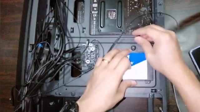 BUDGET GAMING PC BUILD: RYZEN 3 3200G смотреть онлайн
