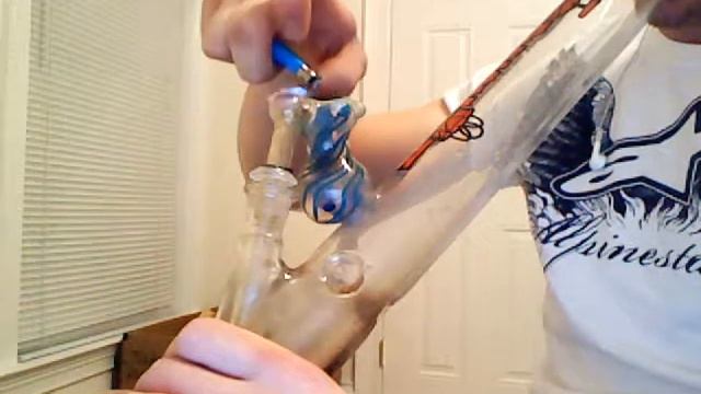 Nice Bong смотреть онлайн