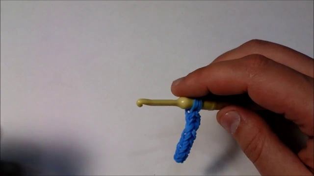 Подвеска брелок из резинок Цифра 7 из резинок Rainbow loom bands смотреть онлайн