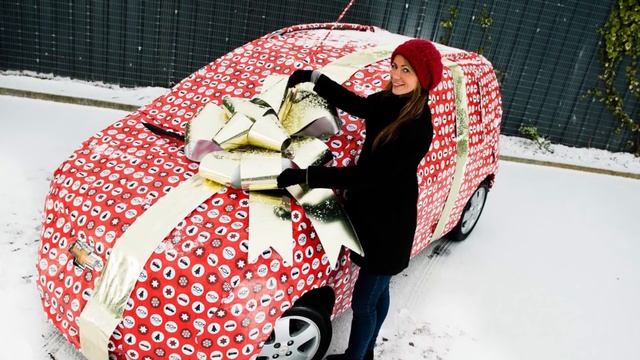Самые неудачные подарки на День святого Валентина - Поразительные факты - реакция на плохие подарки смотреть онлайн