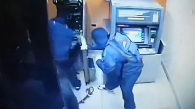 Оперативное ограбление банкомата смотреть онлайн