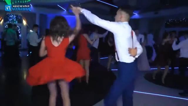 Нарезка под юбкой