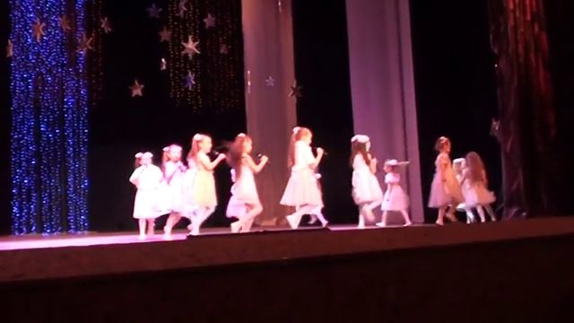 Новогодняя считалочка, ансамбль "Рыжий кот" смотреть онлайн