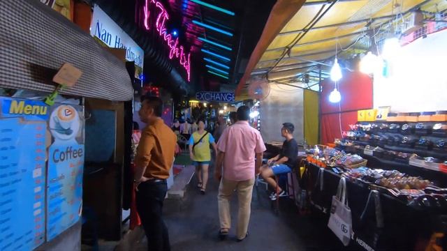 Patpong | Bangkok Red Light Districts Part 1