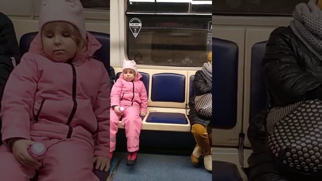 Метро. Новые Черемушки (КРЛ) - Ленинский Проспект (КРЛ) смотреть онлайн