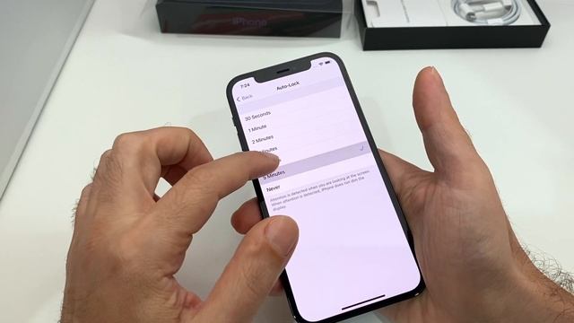 iPhone 12 Pro - How to change Screen Lock Time | Howtechs смотреть онлайн