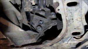 Как снять коробку (КПП) Ауди 80