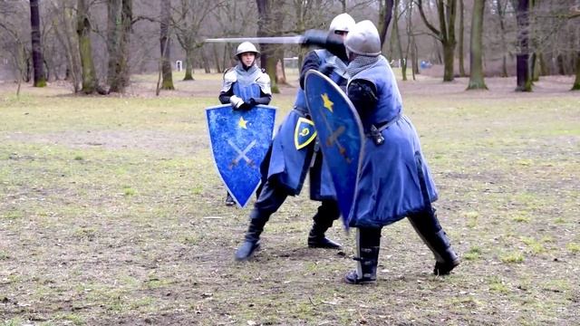 Stage combat with 14c Knights: Bastard sword vs one handed sword смотреть онлайн
