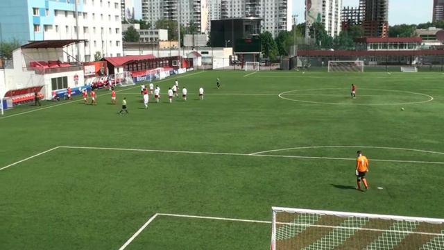 СДЮСШОР "Химки"-ДЮСШ "Знамя труда" (Орехово-Зуево) 1-й тайм 96 г.р. 19.05.2013 смотреть онлайн