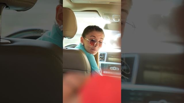 Дочкины прикольчики ч.2) Как зовут твоих родителей? #shorts смотреть онлайн