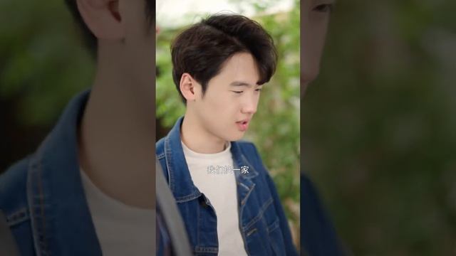 張律去看便秘，沒想到醫生竟是前女友！ 這下尷尬了！【醒醒吧张律】 смотреть онлайн