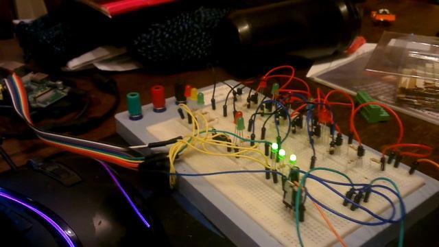 Crazy leds with python and raspberry pi смотреть онлайн