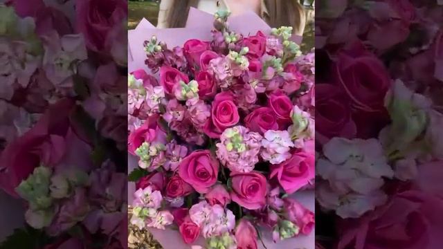 Дуо-букет из розовых роз и маттиолы #цветымосква смотреть онлайн