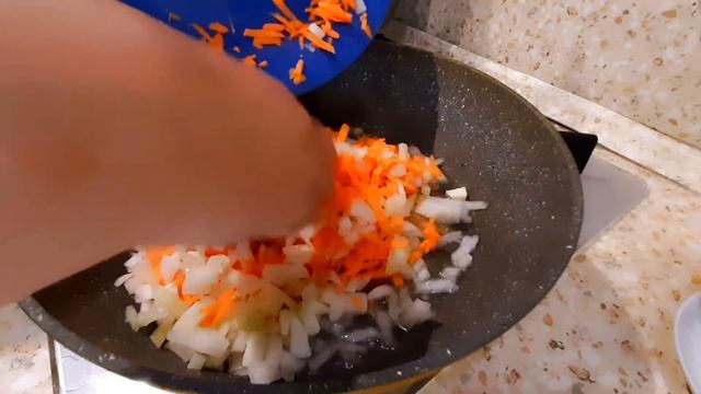 Фрикадельки с салатом на ужин смотреть онлайн