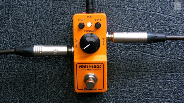 Ibanez FZ 850 Fuzz Mini смотреть онлайн