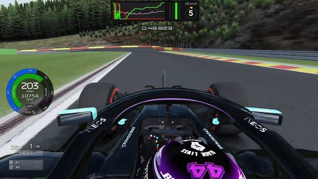 Lewis Hamilton's Pole lap on SPA|Assetto Corsa|Moza R5 Gameplay смотреть онлайн