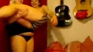 Носим мужчин на руках