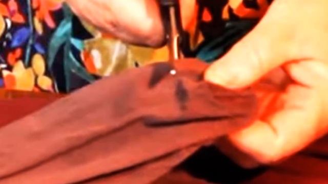 Как почистить обувь касторовым маслом. Как отличить натуральную обувь от кожзама смотреть онлайн