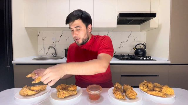 KFC BATTLE | CHICKEN HOUSE VS CHICKEN BY FRED смотреть онлайн