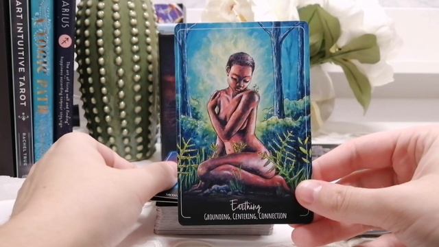 Earth, Moon, and Shadow Oracle | Unboxing & Flip-through смотреть онлайн