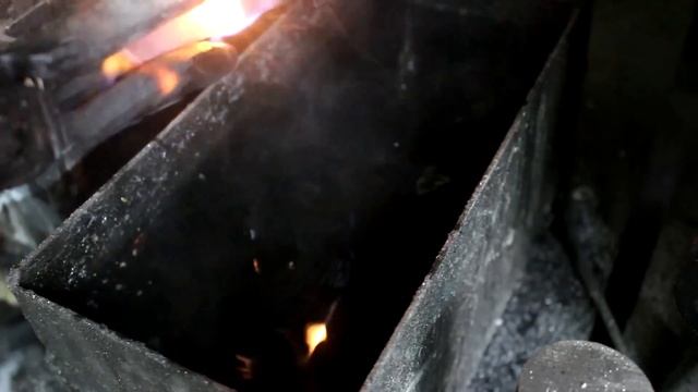 Нож из подкалиберного снаряда | Танковый лом смотреть онлайн