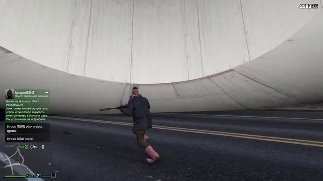 Читер заспавнил летающую тарелку мне на голову. GTA 5 Online смотреть онлайн