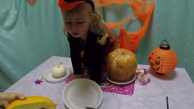Делаем маски из тыквы,дыни и патиссона!))Хэллоуин. смотреть онлайн