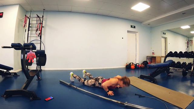 Тренировка на выносливость и рельеф! Трастеры и бёрпи - чудесная связка для полноценной нагрузки! смотреть онлайн