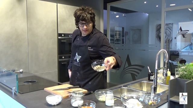 Ricetta di Valerio Braschi ,Seppia mandorle e finocchi смотреть онлайн