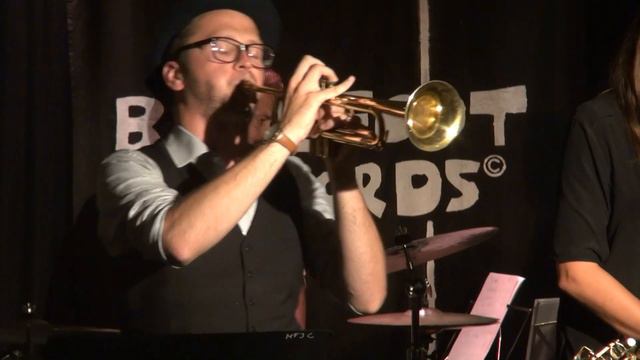 Maria Faust Jazz Catastrophe - Superhero Trauma Center смотреть онлайн