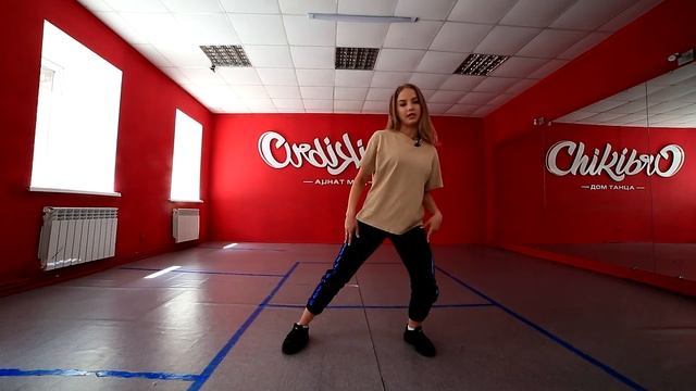 Учим связку в стиле Jazz Funk c Ксенией Науменко | Chikibro смотреть онлайн