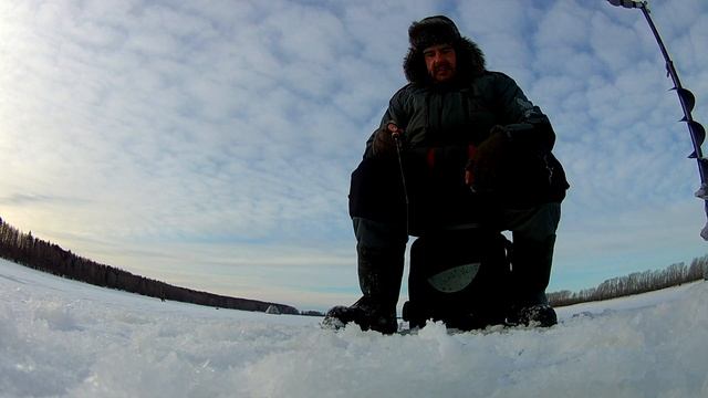 Рыбалка на Севере Тюменской области... смотреть онлайн