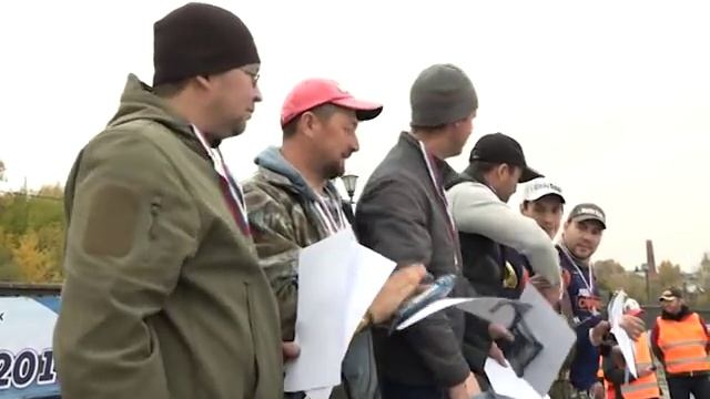 Щука весом более 4 килограмм. Кому достался "Окский трофей"? смотреть онлайн