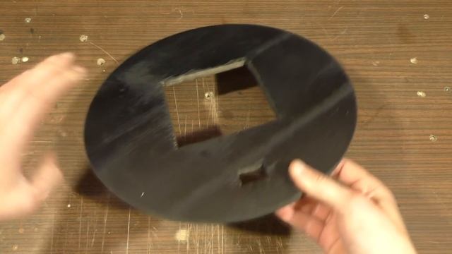 НЕ ВЫБРАСЫВАЙТЕ ДЫРЯВУЮ КАСТРЮЛЮ смотреть онлайн