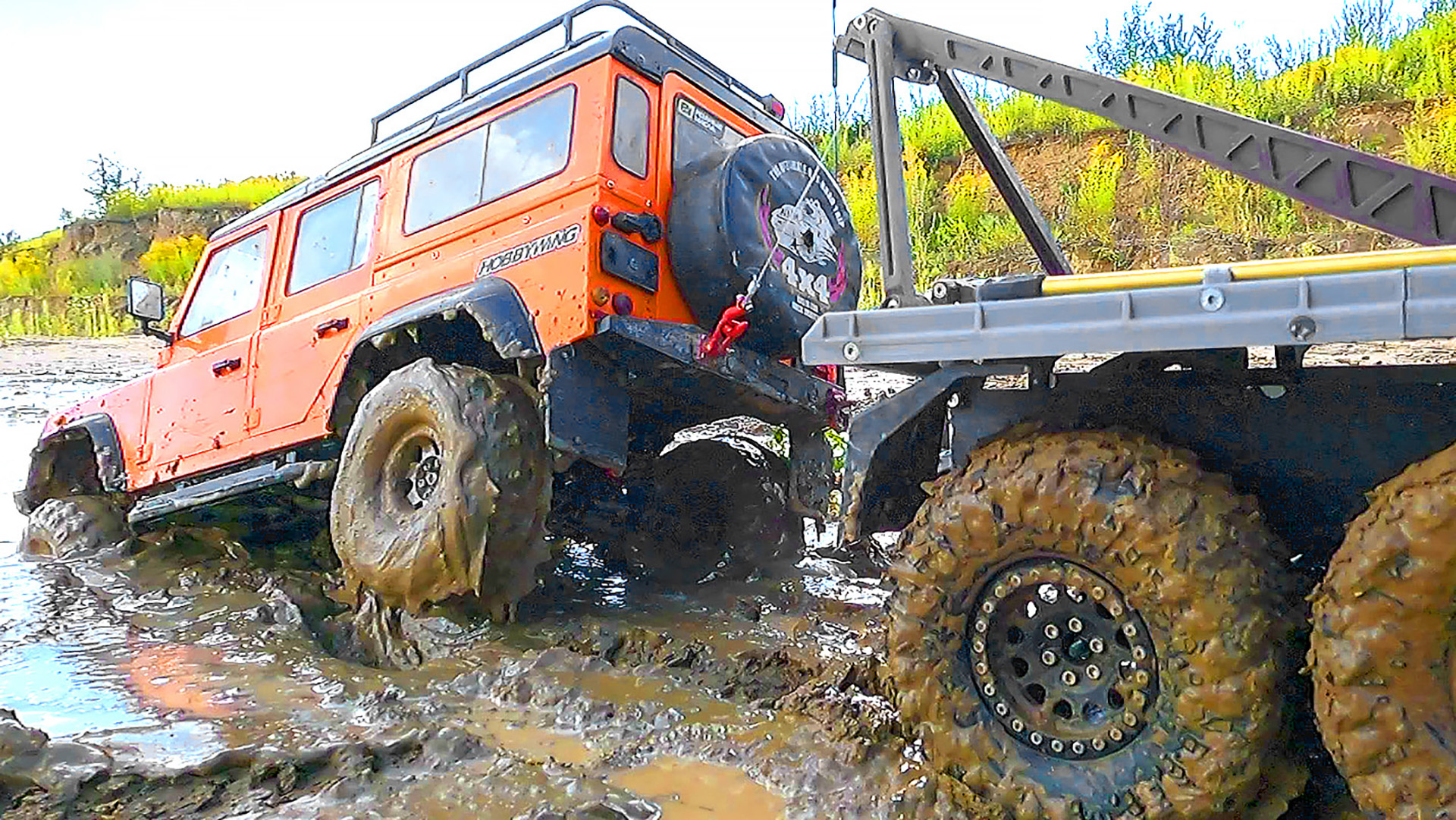 ОГРОМНЫЙ КАМАЗ 8х8 спасает застрявшией Nissan Patrol 4x4 смотреть онлайн