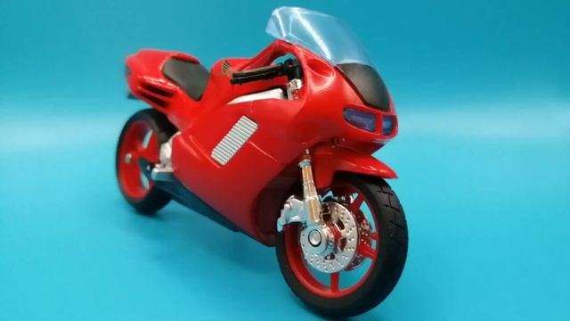 Honda NR 750 made by Welly in scale 1:18 diecast motorcycle смотреть онлайн