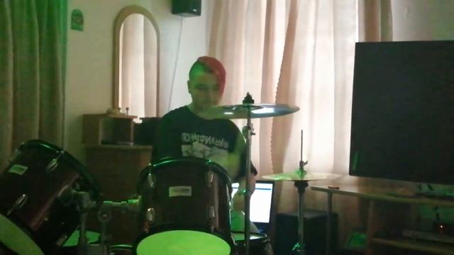 Танцы минус-Половинка(drum cover) смотреть онлайн