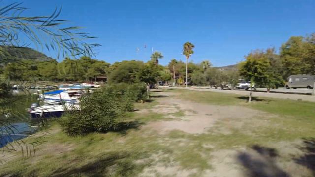 Один день в Даламане. Пляж Саригерме, прогулка по городу, отель Karacan Park, ресторан Alinda. смотреть онлайн
