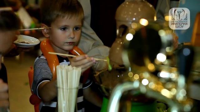 Шоколадные фонтаны на праздник от компании «Империя Шоу», г. Москва +7 (495) 6-629-630 смотреть онлайн