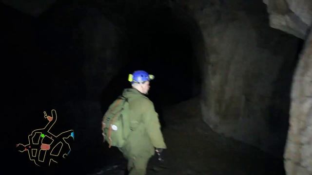 Италия. Древняя каменоломня по добыче блоков туфа в центре Рима. смотреть онлайн