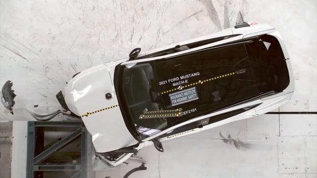 2021 Ford Mustang Mach-E - Crash Test by IIHS смотреть онлайн