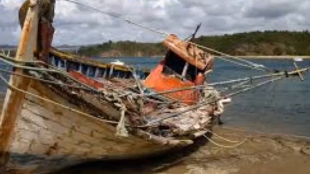 el bote viejo, José María Eguren - POETAS смотреть онлайн