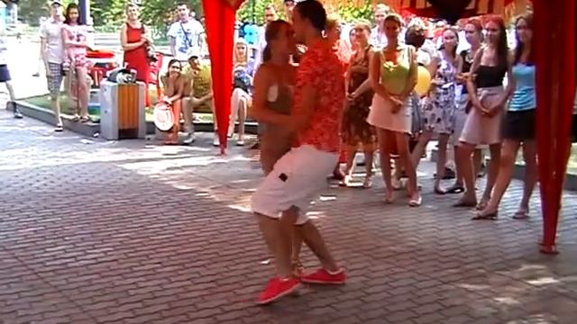 Bachata - Andrey Korzun & Dasha Reut - Corazon sin cara смотреть онлайн